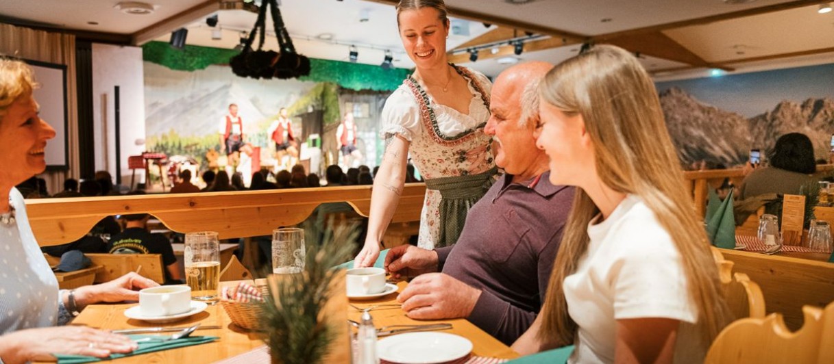 Tiroler Abend - Familie Gundolf 